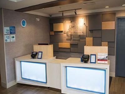 Hotel Express & Lexington-downtown By Ihg 2*