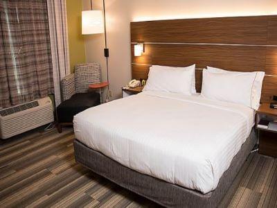 Express & Lexington-downtown By Ihg 2*